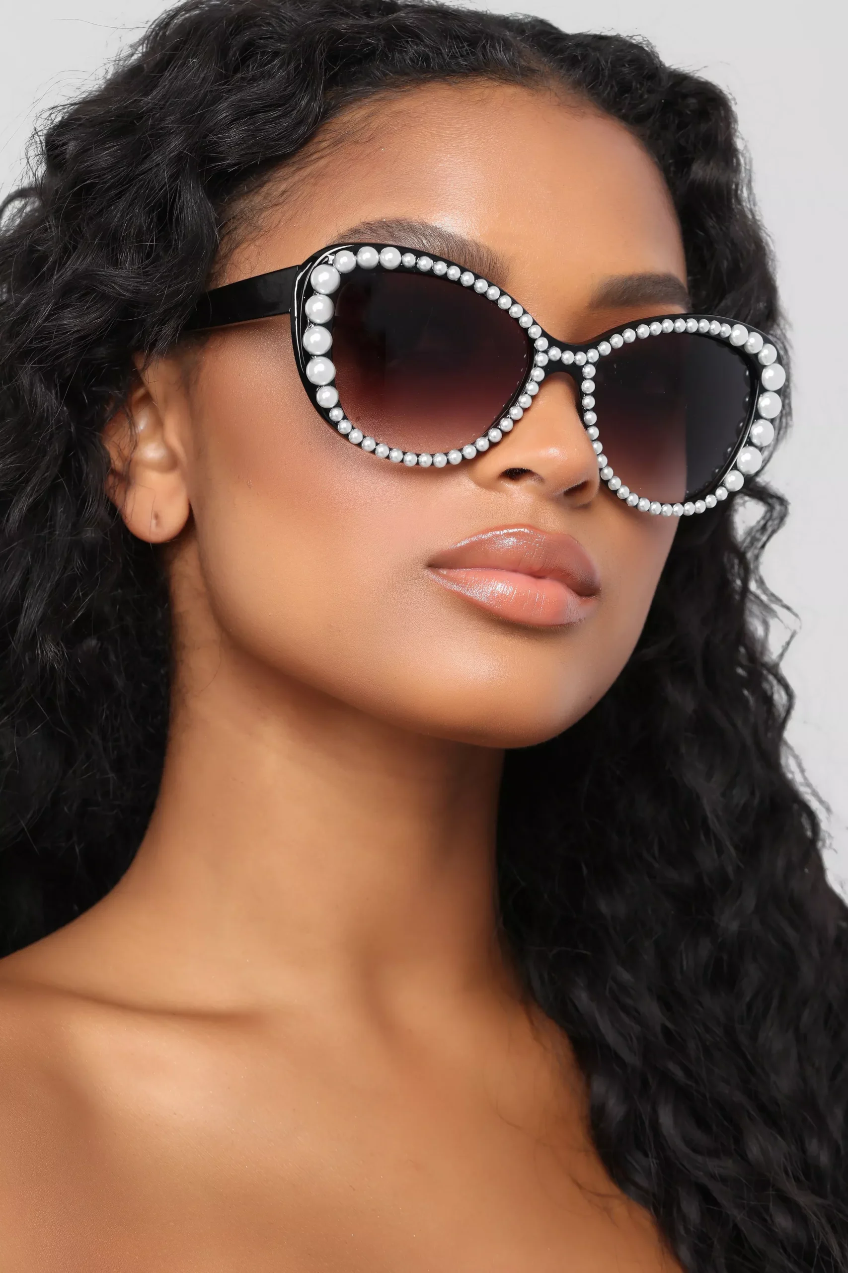 Aleta Pearl Sunglasses - Black