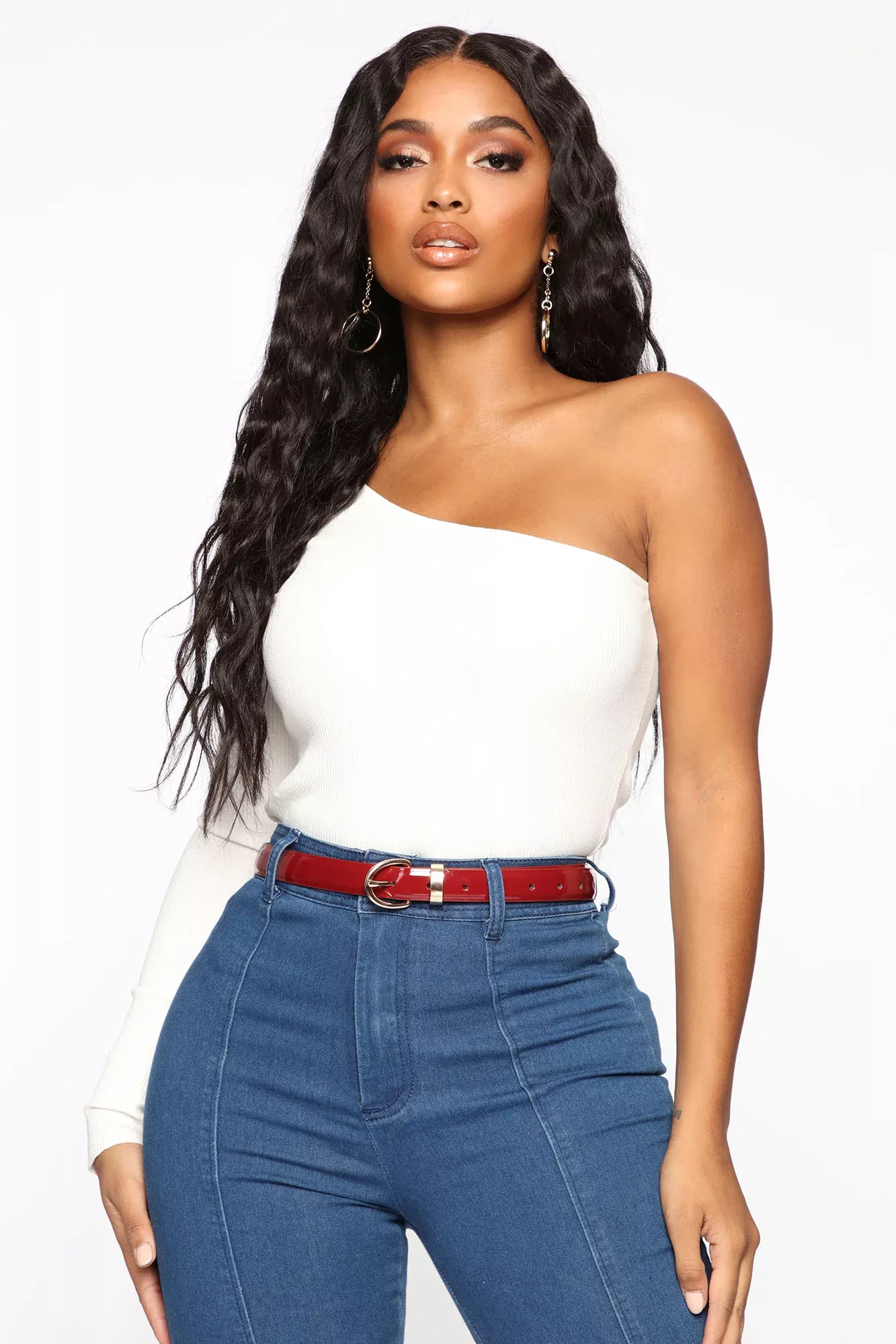 Classy Patent Skinny Belt - Wine