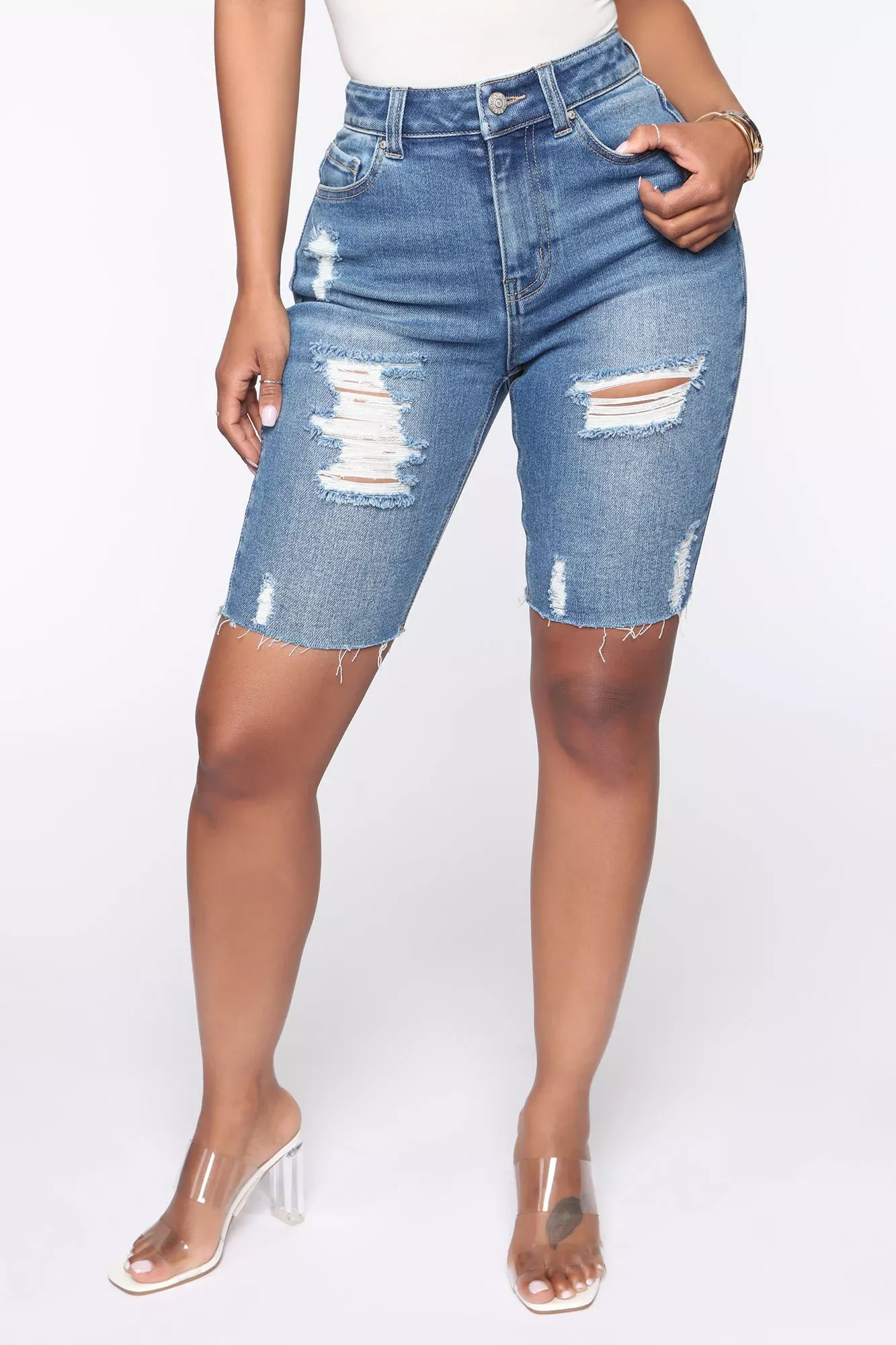 The Comeback Distressed Bermudas - Medium Blue Wash