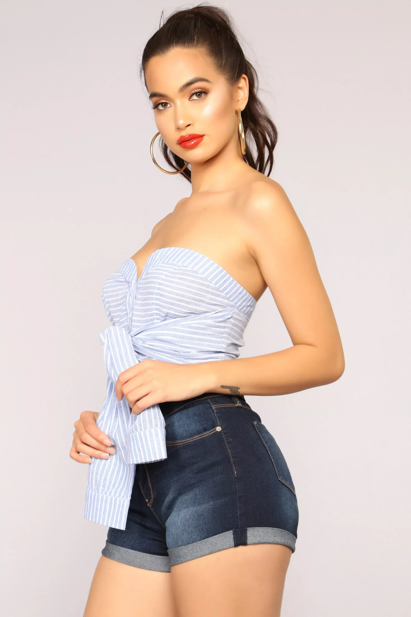 Venice Striped Tie Front Crop Top - Blue/combo